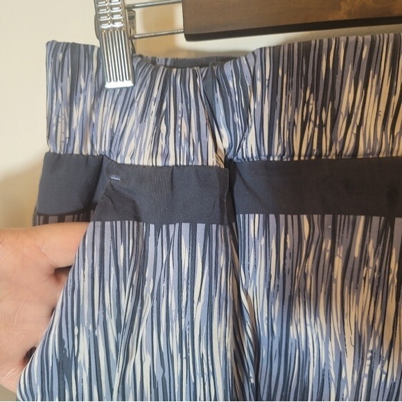 Banana Republic Navy Blue A-Line Skirt with Pockets Womens Size Large - Picture 3 of 11